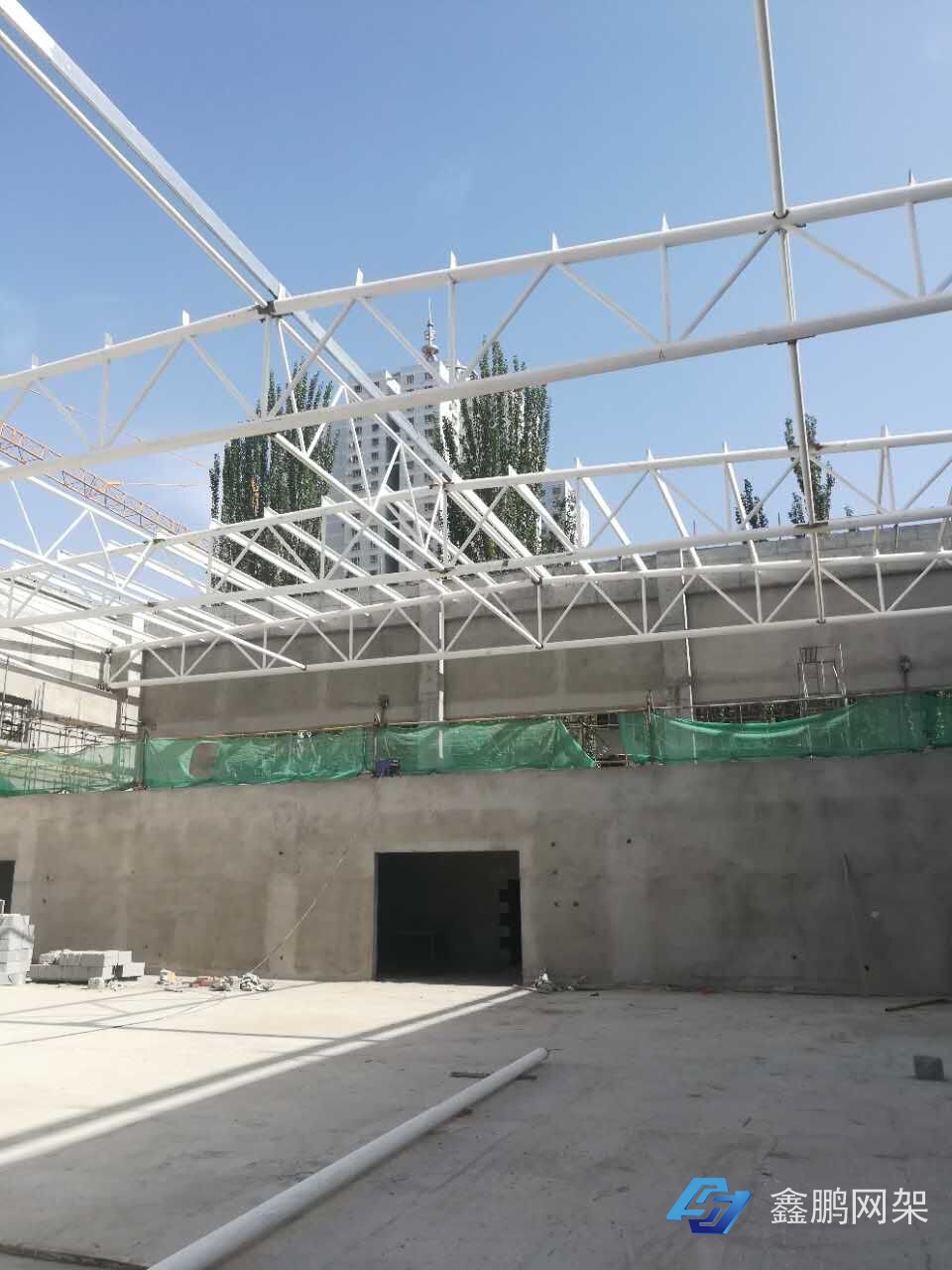 新疆库尔勒体育馆屋面网架